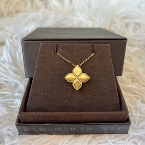 Roberto Coin Venetian Flower Princess Necklace Size Large 20mm